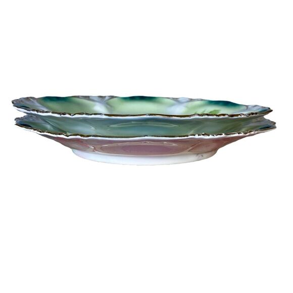 Vintage Porcelain Salad Plates Set of Two 7.5 Inch Gold Rimmed Floral Pattern - Picture 3 of 5